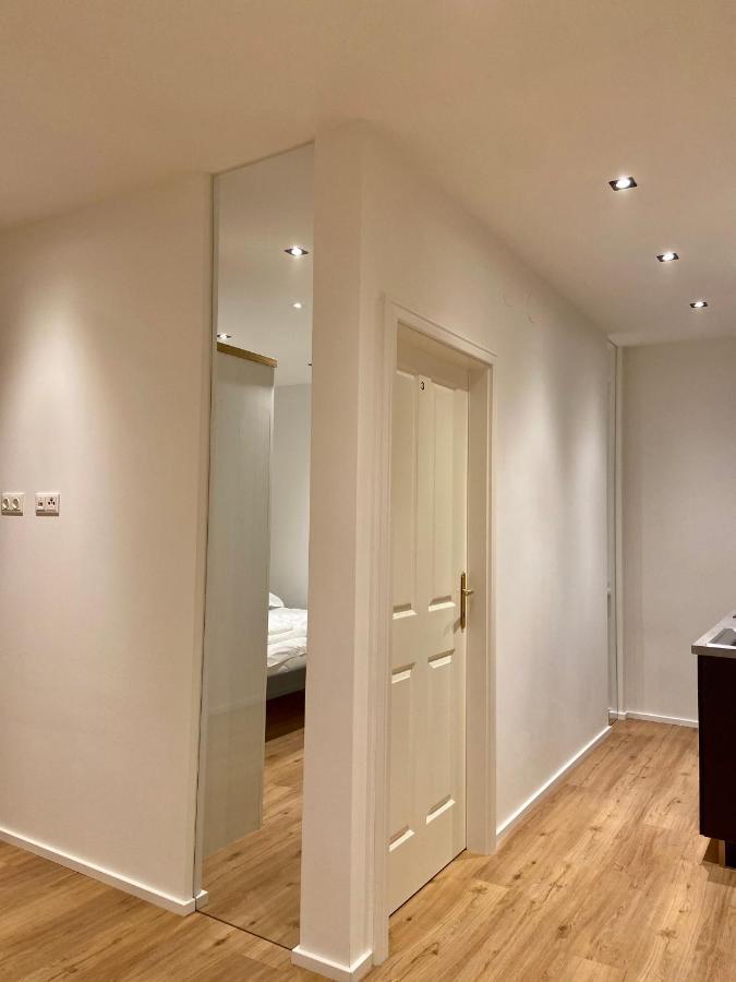 Lion'S Rooms N Apartments Вена Экстерьер фото