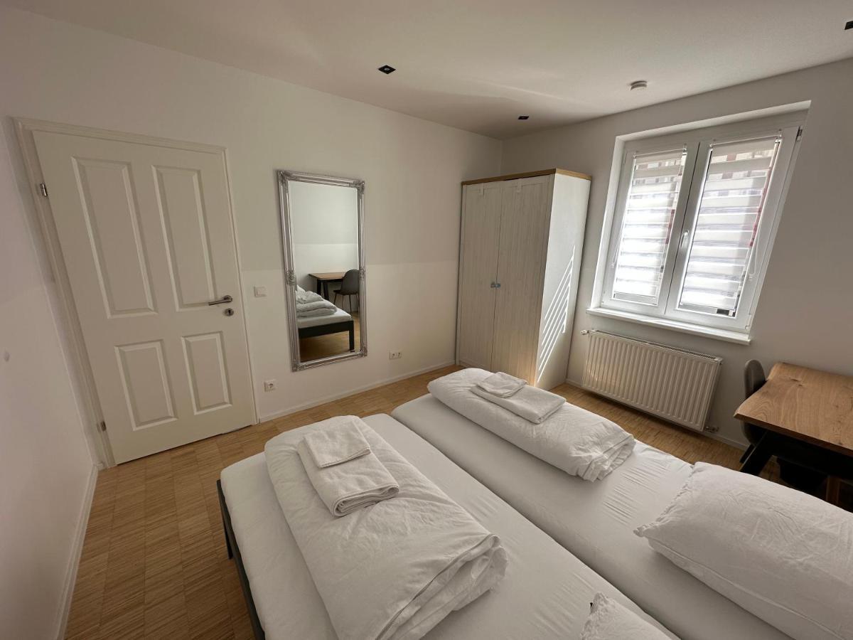 Lion'S Rooms N Apartments Вена Экстерьер фото
